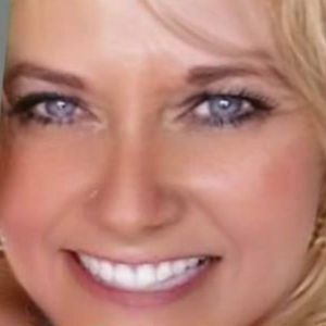 Meet your Posher, Angie